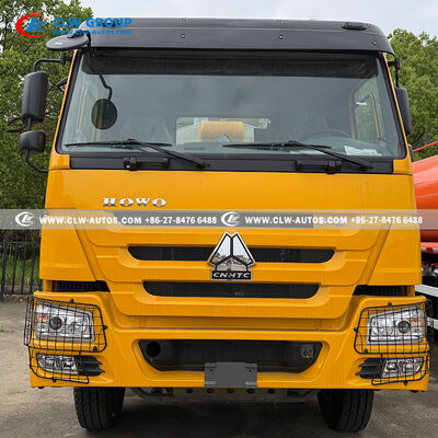 SINOTRUK HOWO 6x4 340HP Intelligent Asphalt Distributor Truck for Road Construction